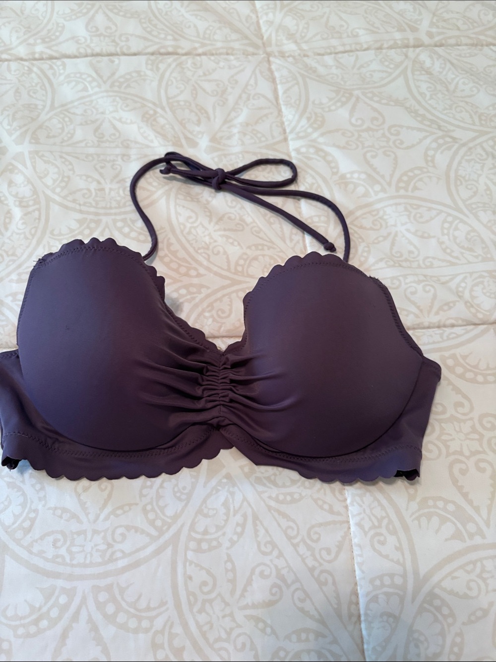 Victoria’s Secret bikini - Picture 2 of 7